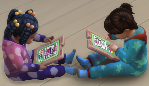 Холли и Эмили.png